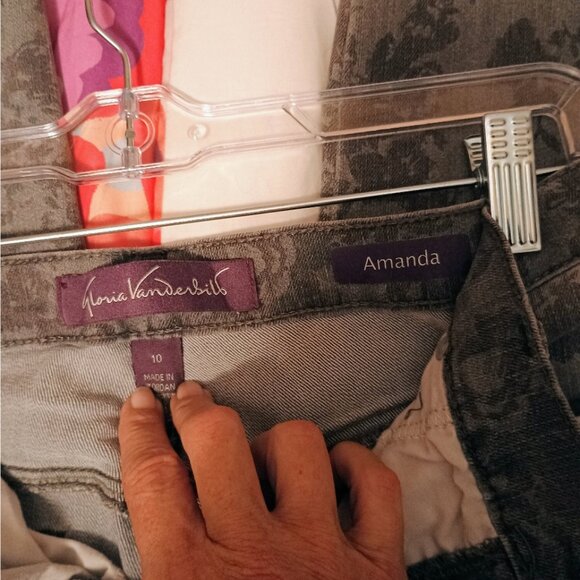 Gloria Vanderbilt Amanda Pants, Sz 10, Denim, Gray w/ Gray Flowers New - Picture 5 of 5